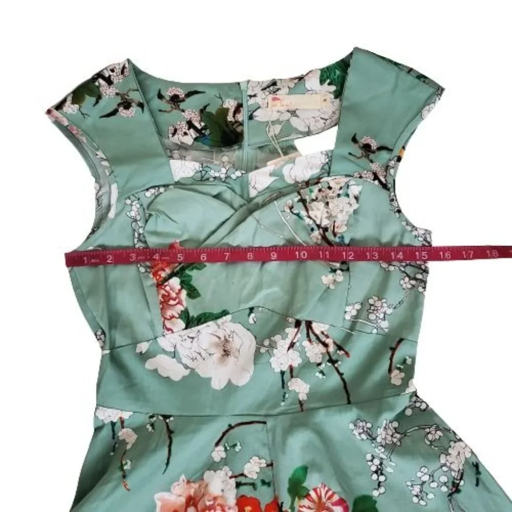 Feldie Floral Sweetheart Neck Cap Sleeve Floral Flare Dress Women's Small, NWT - Picture 7 of 12